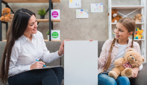 Профессия Детский психолог – что делает, как им стать, зарплата